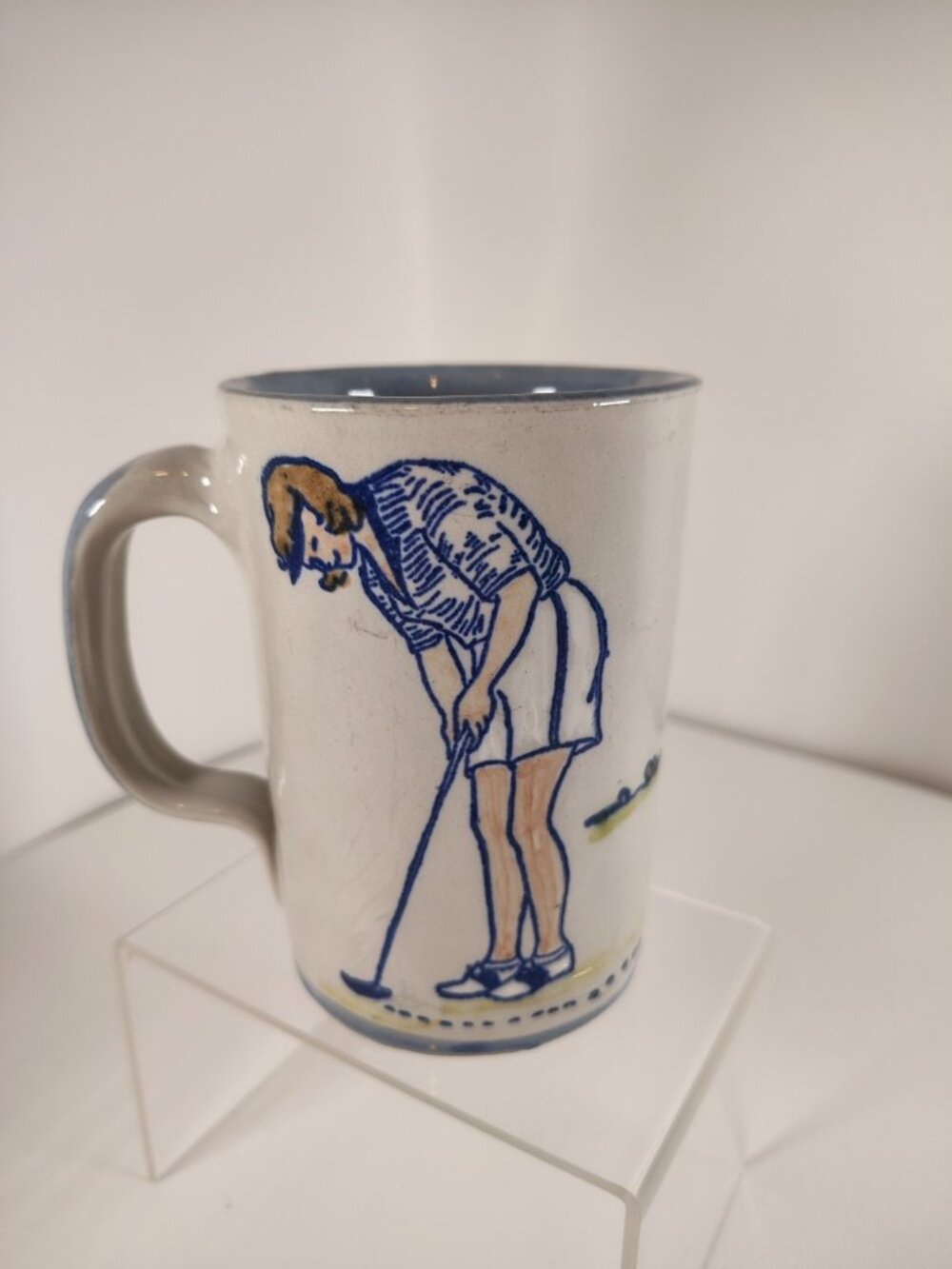 LOUISVILLE STONEWARE LADY GOLFER DRIVER GOLF LPGA MUG WOMENS TEEING OFF